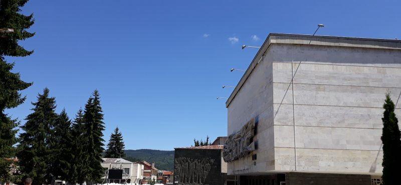 batak_center.jpg