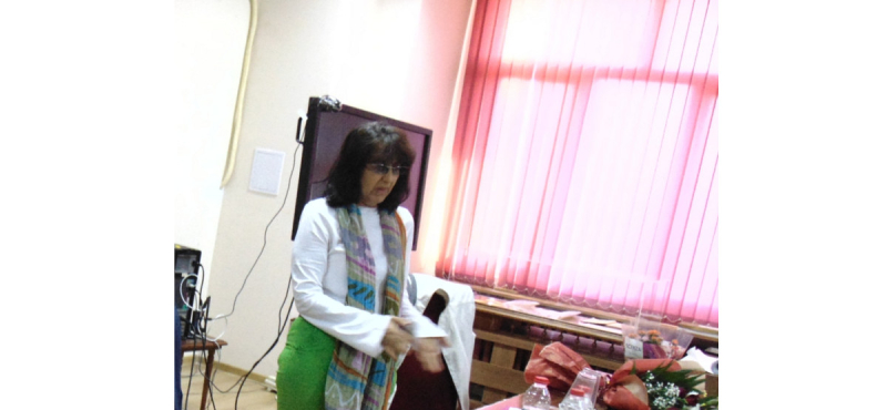 elena_deyanova.jpg