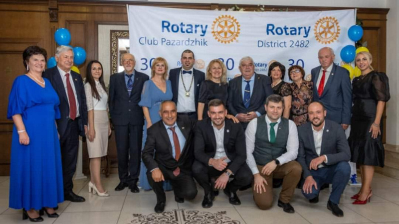 rotary35e3903a_f8aa_4786_a7c2_98c7a4667878.jpg