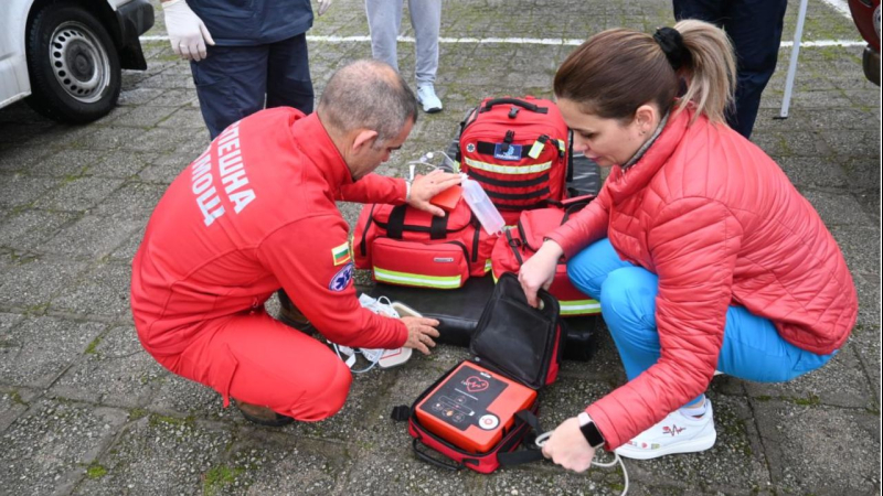 paramedics2.jpg